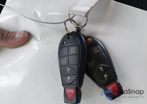 2010 Jeep Grand Cherokee Laredo from USA, damaged, VIN 1J4PR4GK2AC111520